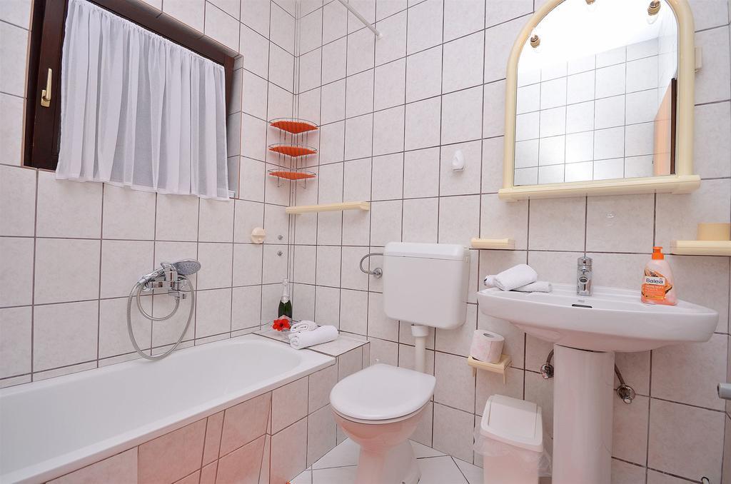 Apartment Tonkica Vodice Kültér fotó